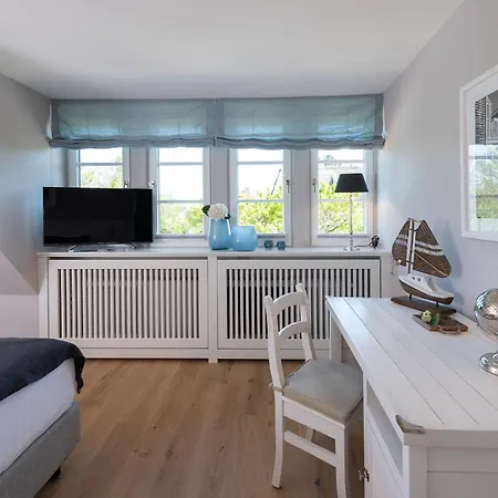 Nyaraló Suederstrasse 13